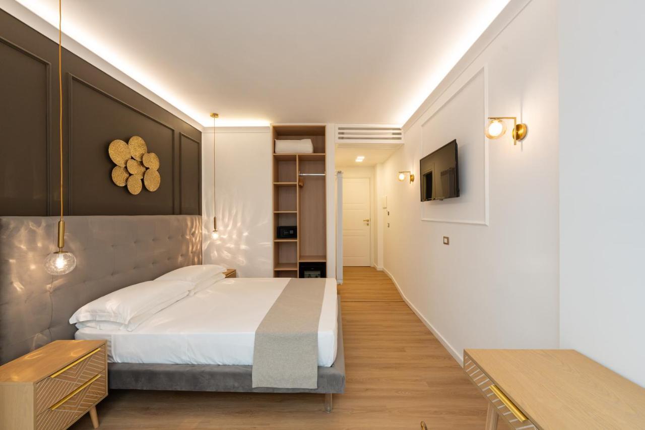 Toledo Relais Suites - By Pera Rooms Collection 那不勒斯 外观 照片